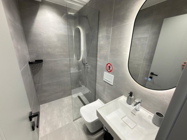 Tirane, shitet apartament 1+1 Kati 5, 107 m² 268.000 € (Mine peza)