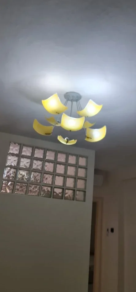 Tirane, jepet me qera apartament 2+1 Kati 4, 80 m² 400 € (Casa Italia)