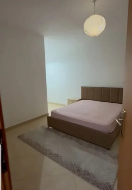 Tirane, jepet me qera apartament 1+1 Kati 4, 500 € 