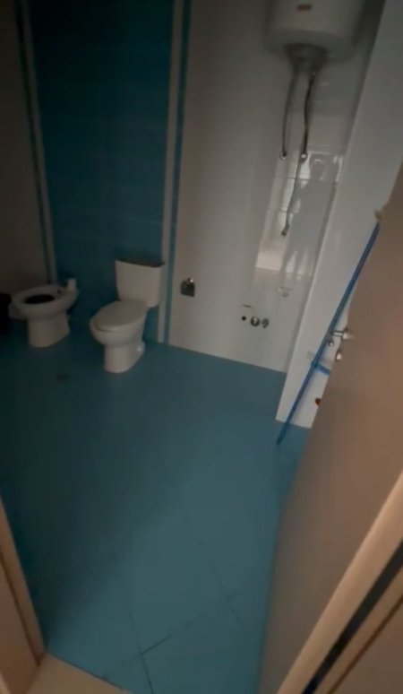 Tirane, jepet me qera apartament 2+1 Kati 4, 600 € 