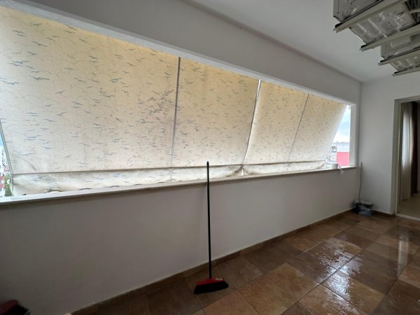 Tirane, jepet me qera apartament 2+1+Ballkon , 91 m² 550 € (Rruga Teodor Keko)