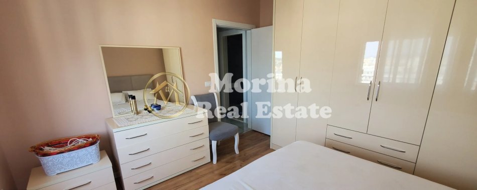 Tirane, jepet me qera apartament 1+1 Kati 11, 86 m² 650 € (Komuna e Parisit)