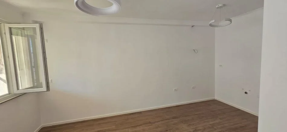 Tirane, shitet apartament 1+1 Kati 7, 47 m² 102.000 € (don bosko)
