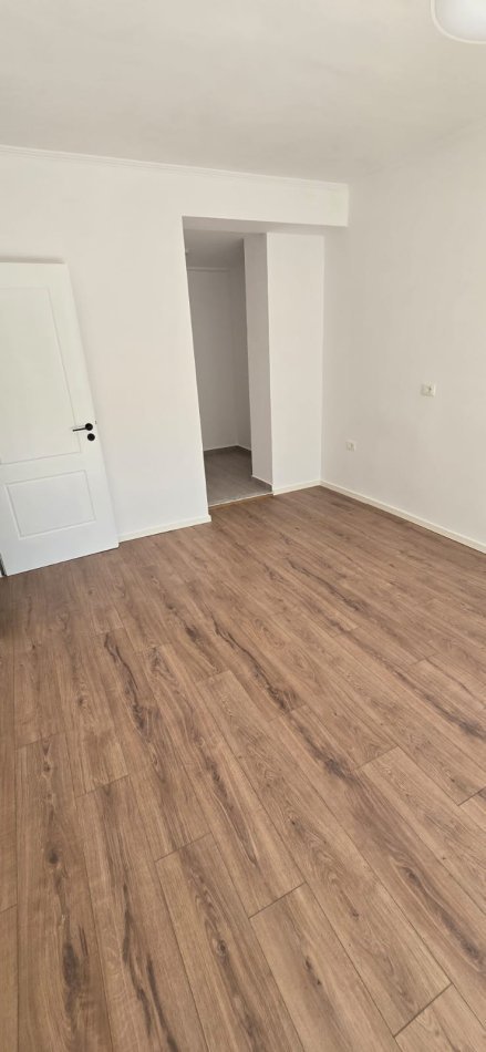 Tirane, shitet apartament 1+1 Kati 7, 54 m² 115.000 € (don bosko)