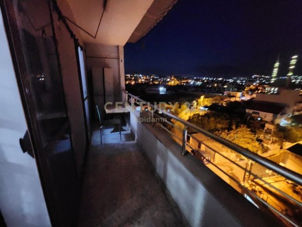 Tirane, jepet me qera apartament Kati 5, 89 m² 390 € (Ura e Institutit)