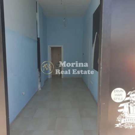 Tirane, jepet me qera ambjent biznesi Kati 0, 25 m² 420 € (Ish Parku Autobusave)