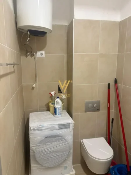 Tirane, jepet me qera apartament 2+1+Ballkon Kati 2, 85 m² 500 € (SPITALI AMERIKAN 3)