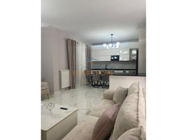 Tirane, jepet me qera shtepi 2+1 Kati 1, 109 m² 700 € (Mullet)