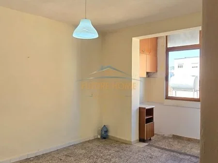 Shitet, Apartament 1+1, Rruga Kongresi i Lushnjes, Tirane. AREA58258