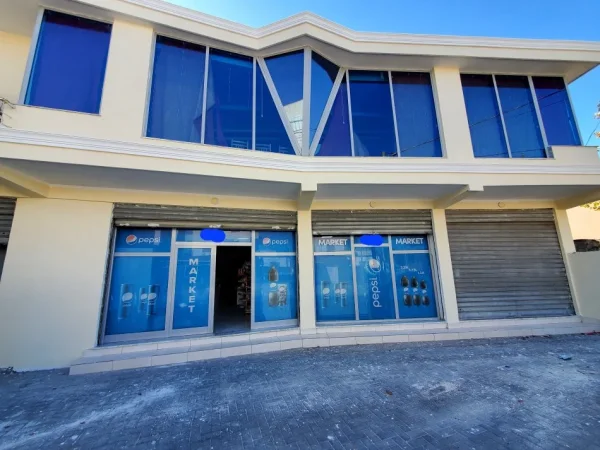 Durres, jepet me qera ambjent biznesi Kati 2, 230 m² 600 € (Lagja 14, Rruga Vath Turja)