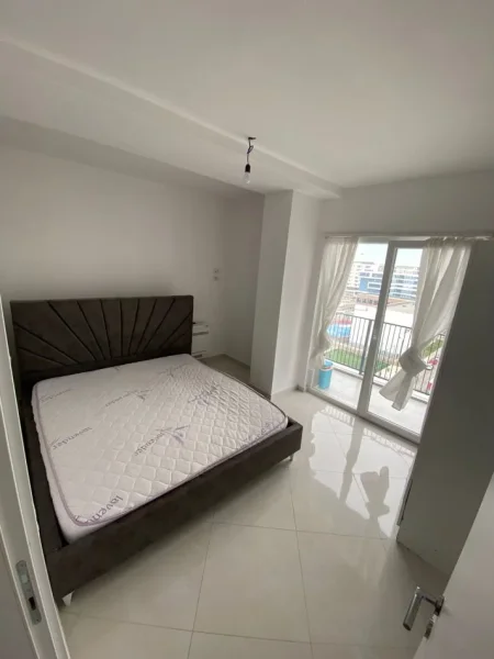 Tirane, jepet me qera apartament 2+1 Kati 7, 96 m² 500 € (Univers City)