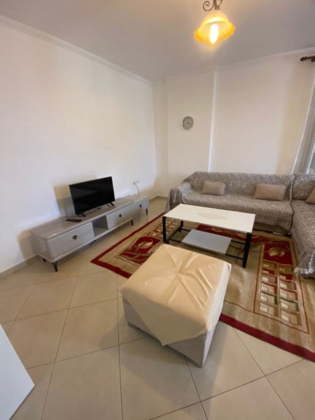 Jepet Super Apartament  2+1 me Qera pranë QTU, 370 €uro