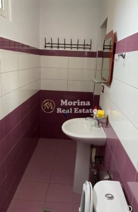 Tirane, jepet me qera ambjent biznesi Kati 2, 155 m² 800 € (Ish Fusha Aviacionit)