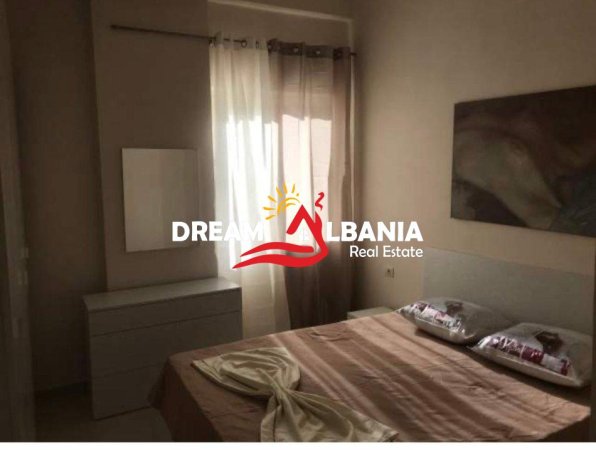 Tirane, jepet me qera apartament 1+1 , 55 m² 370 € (ne zonen e Freskut, Rruga Muhamet Deliu)