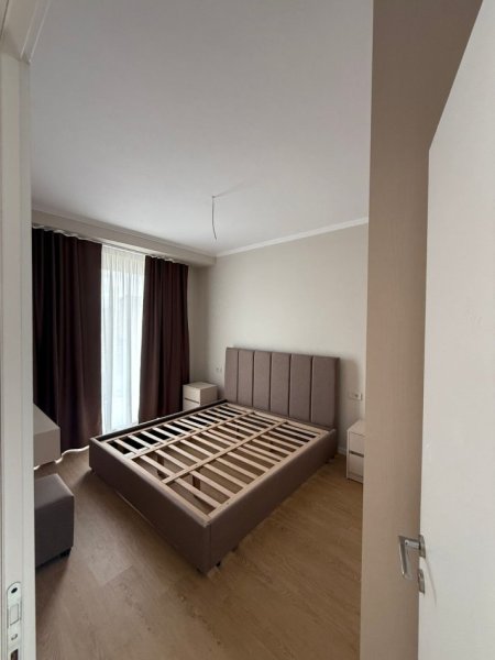 Tirane, jepet me qera apartament 1+1 Kati 3, 70 m² 700 € (Mine Peza)