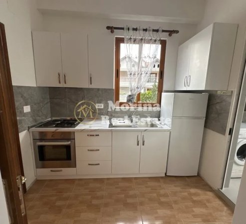Tirane, jepet me qera shtepi 1+1 Kati 2, 40 m² 450 € (Don Bosko)