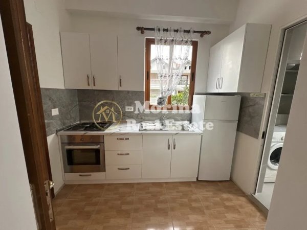 Tirane, jepet me qera shtepi 1+1 Kati 2, 40 m² 450 € (Don Bosko)