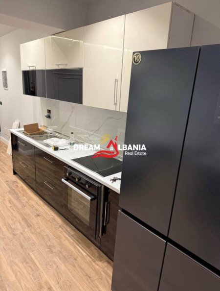 Tirane, jepet me qera apartament 2+1 , 80 m² 600 € (ne Rrugen Peti – Zona e Liqenit te Thate)