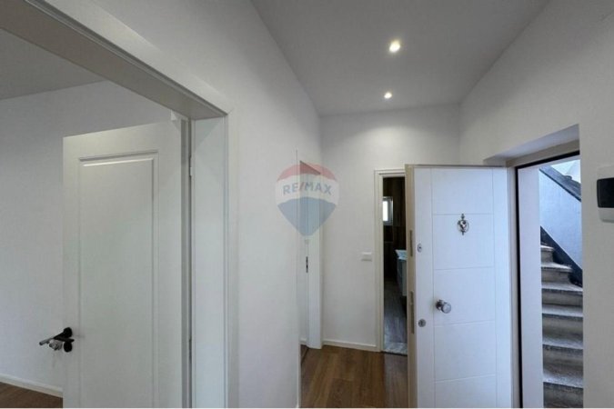 Tirane, jepet me qera apartament 2+1 , 68 m² 650 € (Myslym Shyri)