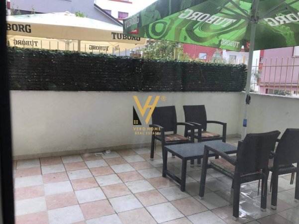 Tirane, jepet me qera apartament 1+1+Ballkon Kati 1, 56 m² 370 € (FRESK)
