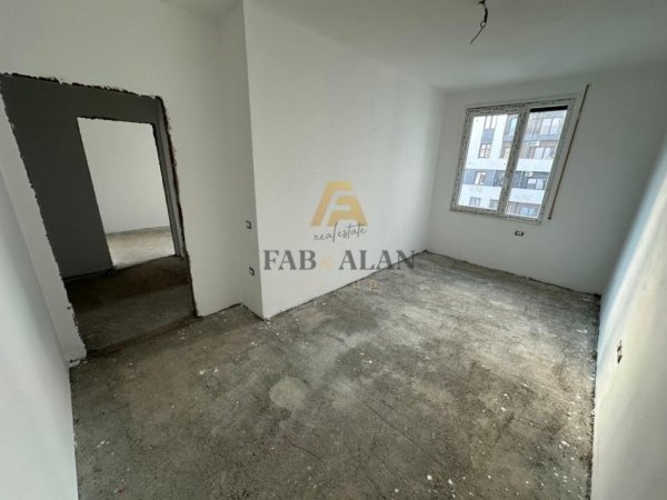 Tirane, shitet apartament 2+1 Kati 4, 119 m² 145.000 € (Shkoze)