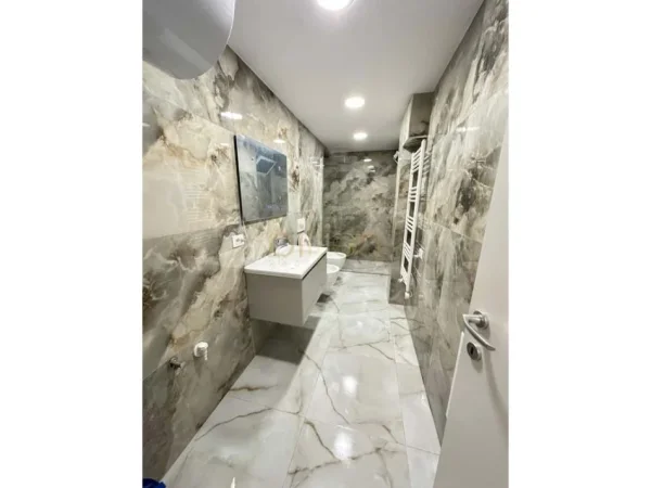 Tirane, shitet 2+1 , 97 m² 350.000 € (Ish Blloku)