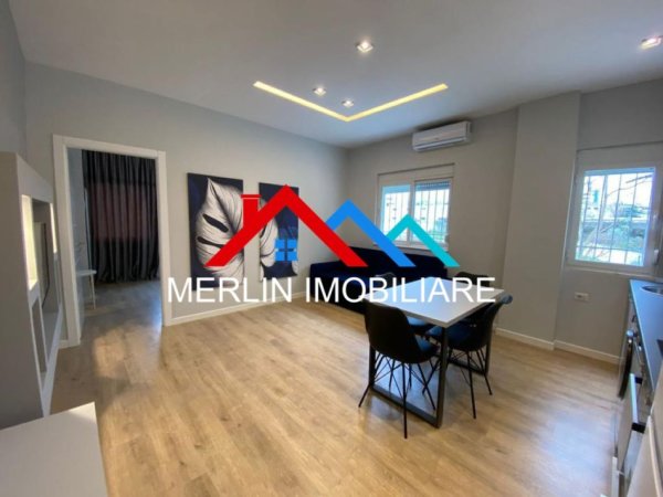Tirane, jepet me qera apartament 1+1 Kati 2, 63 m² 600 € (RRUGA MUHAMET GJOLLESHA,21 DHJETORI)