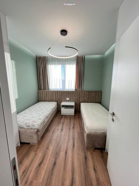 Tirane, jepet me qera apartament 3+1+Ballkon Kati 11, 126 m² 1.000 € (teodor keko)