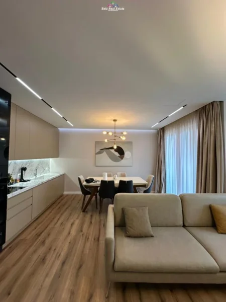 Tirane, jepet me qera apartament 3+1+Ballkon Kati 11, 126 m² 1.050 € (teodor keko)