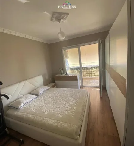 Tirane, jepet me qera apartament 2+1 Kati 5, 100 m² 700 € (PRANE SYRI TV)