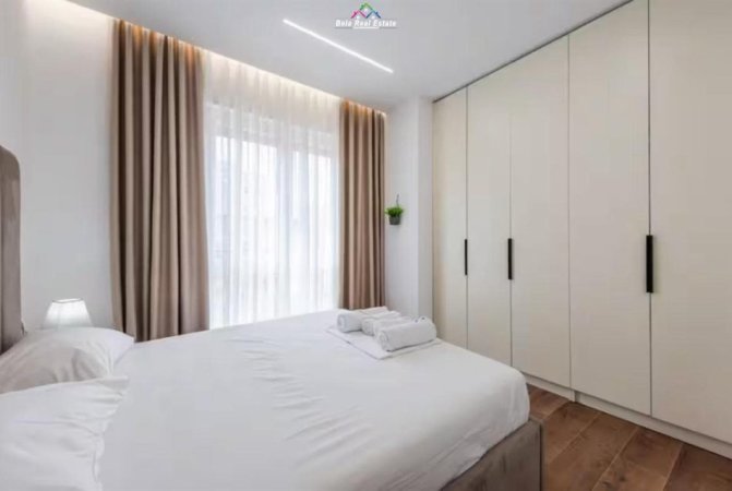 Tirane, jepet me qera apartament 1+1 Kati 5, 55 m² 700 € (PRANE SHKOLLES KONFERENCA E PEZES)