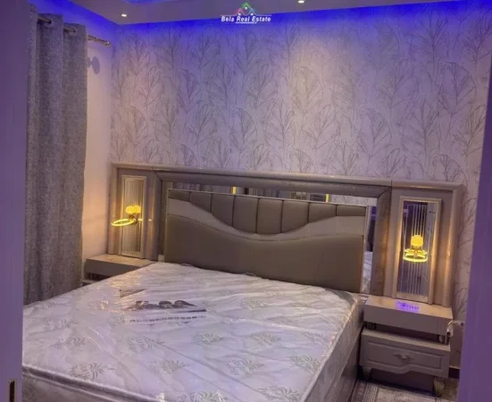 Tirane, jepet me qera apartament 1+1+Ballkon Kati 8, 68 m² 500 € (UNIVERS CITY)