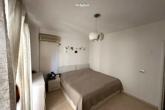 Tirane, jepet me qera apartament 2+1 Kati 3, 86 m² 550 € (PRANE UET)