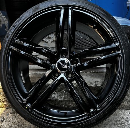 Tirane, shes gome dhe disk alumini Disqe 19 Audi S Line Origjinal , 650 €