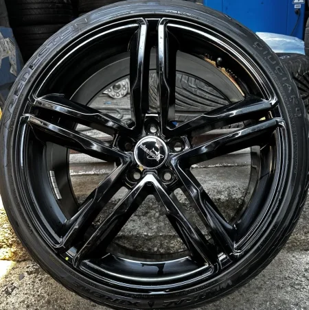 Tirane, shes gome dhe disk alumini Disqe 19 Audi S Line Origjinal , 650 €