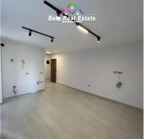 Tirane, jepet me qera zyre Kati 4, 50 m² 700 € (PRANE GREEN HOUSE HOTEL)