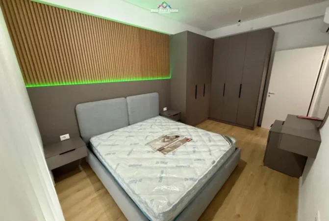 Tirane, jepet me qera apartament 1+1 Kati 7, 70 m² 550 € (KOMPLEKSI KADIU)