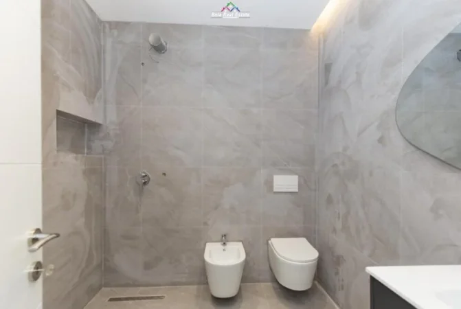 Tirane, jepet me qera apartament 1+1+Ballkon Kati 6, 60 m² 650 € (PEANE PASTICERI VALENCIA)