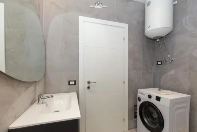 Tirane, jepet me qera apartament 1+1+Ballkon Kati 6, 60 m² 650 € (PEANE PASTICERI VALENCIA)