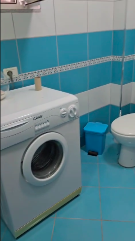 Tirane, jepet me qera ambjent biznesi Kati 2, 70 m² 700 € (myslym shyri)