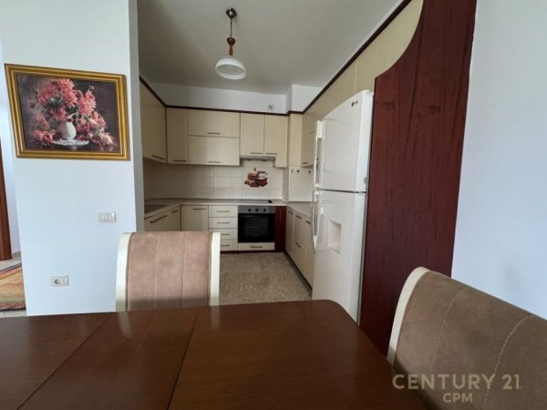 Tirane, jepet me qera apartament 2+1 Kati 4, 96 m² 750 € (Kopeshti Zologjik)