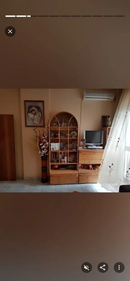 Tirane, jepet me qera apartament 1+1+Ballkon Kati 8, 60 m² 450 € (bulevardi zhan dark)