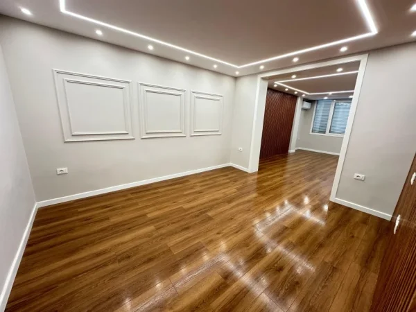 SHITET APARTAMENT 2+1 📍 ISH BLLOKU  350.000 € (ISH BLLOKU)