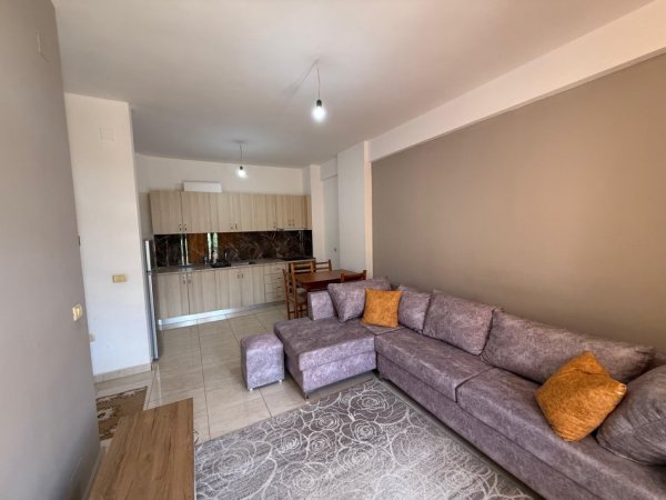 Jepet me Qira 1+1 ne Astir ,380 €