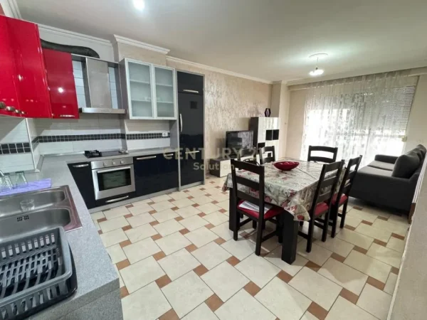 Tirane, shes apartament 2+1 Kati 1, 105 m² 147.000 € (Rruga Mikel Maruli)