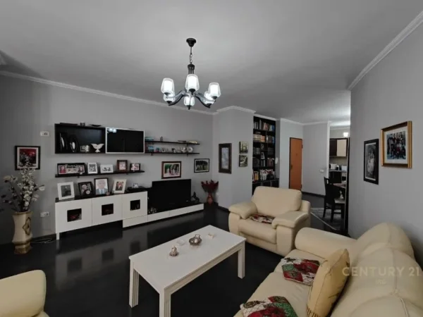 Tirane, shes apartament 2+1 Kati 3, 124 m² 164.000 € (Astir)