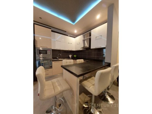 Tirane, shes apartament 2+1 Kati 5, 93 m² 135.000 € (Rruga Mikel Maruli)