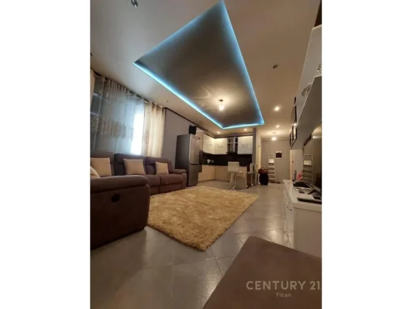 Tirane, shes apartament 2+1 Kati 5, 93 m² 135.000 € (Rruga Mikel Maruli)