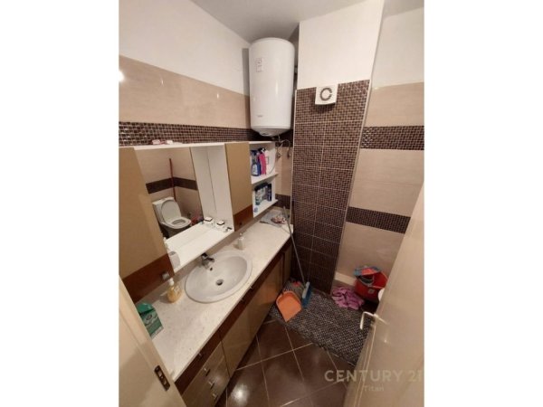Tirane, shes apartament 2+1 Kati 5, 93 m² 135.000 € (Rruga Mikel Maruli)