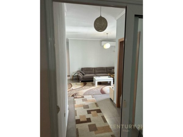 Tirane, shitet apartament 2+1+Ballkon Kati 4, 113 m² 135.000 € (Terminali Veri Jug)
